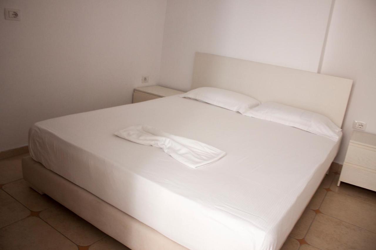 Villa 151 Sarandë Eksteriør bilde