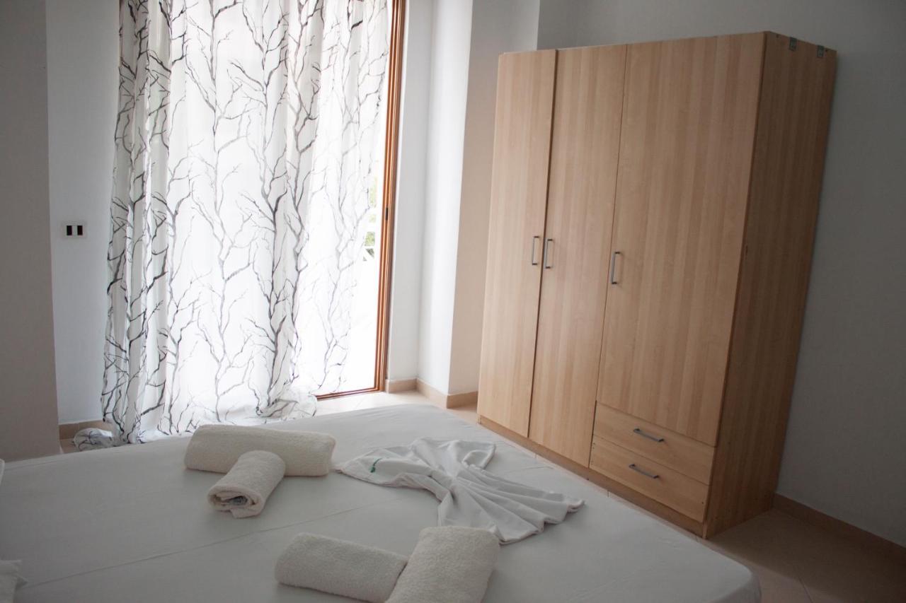 Villa 151 Sarandë Eksteriør bilde